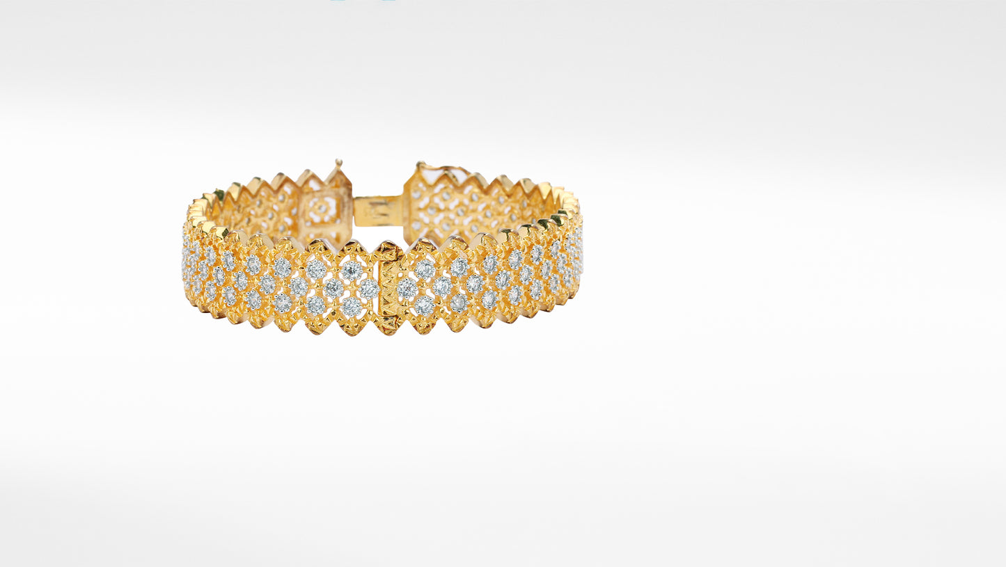 Sangeeta Boochra Silver Bangle With Gold Plating
