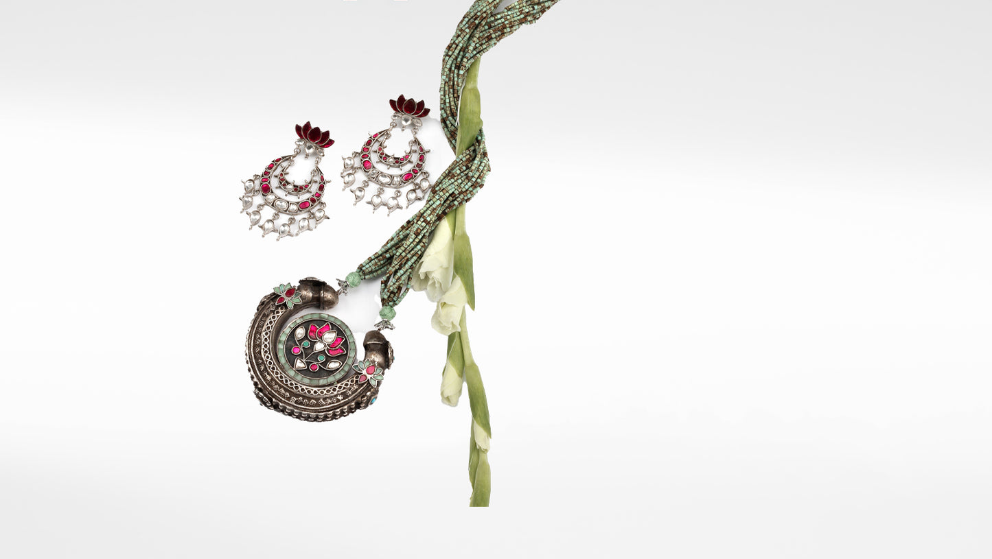 Sangeeta Boochra Silver Necklace