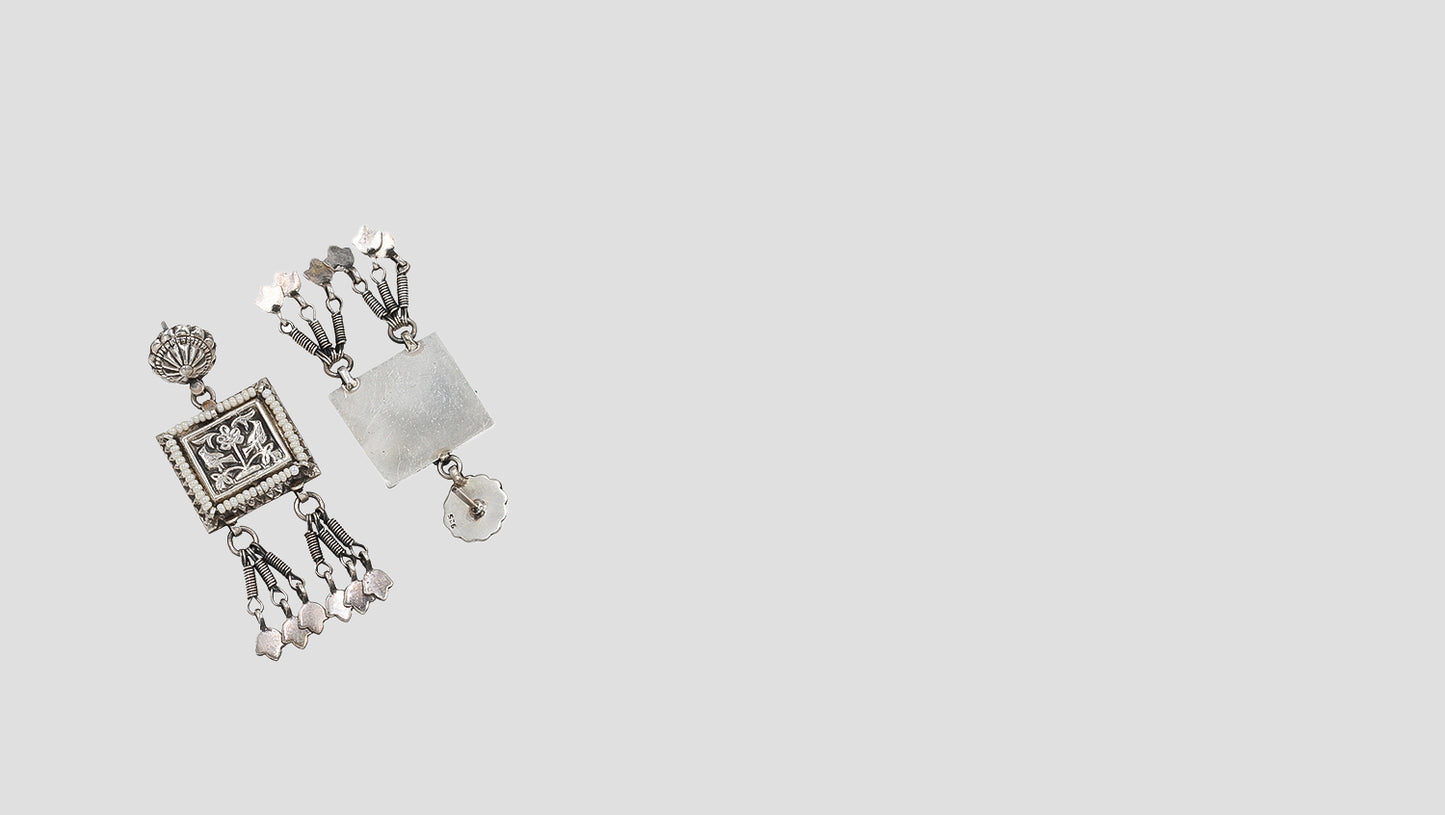 Regal Heritage: Sangeeta Boochra Silver Choker & Earring Set