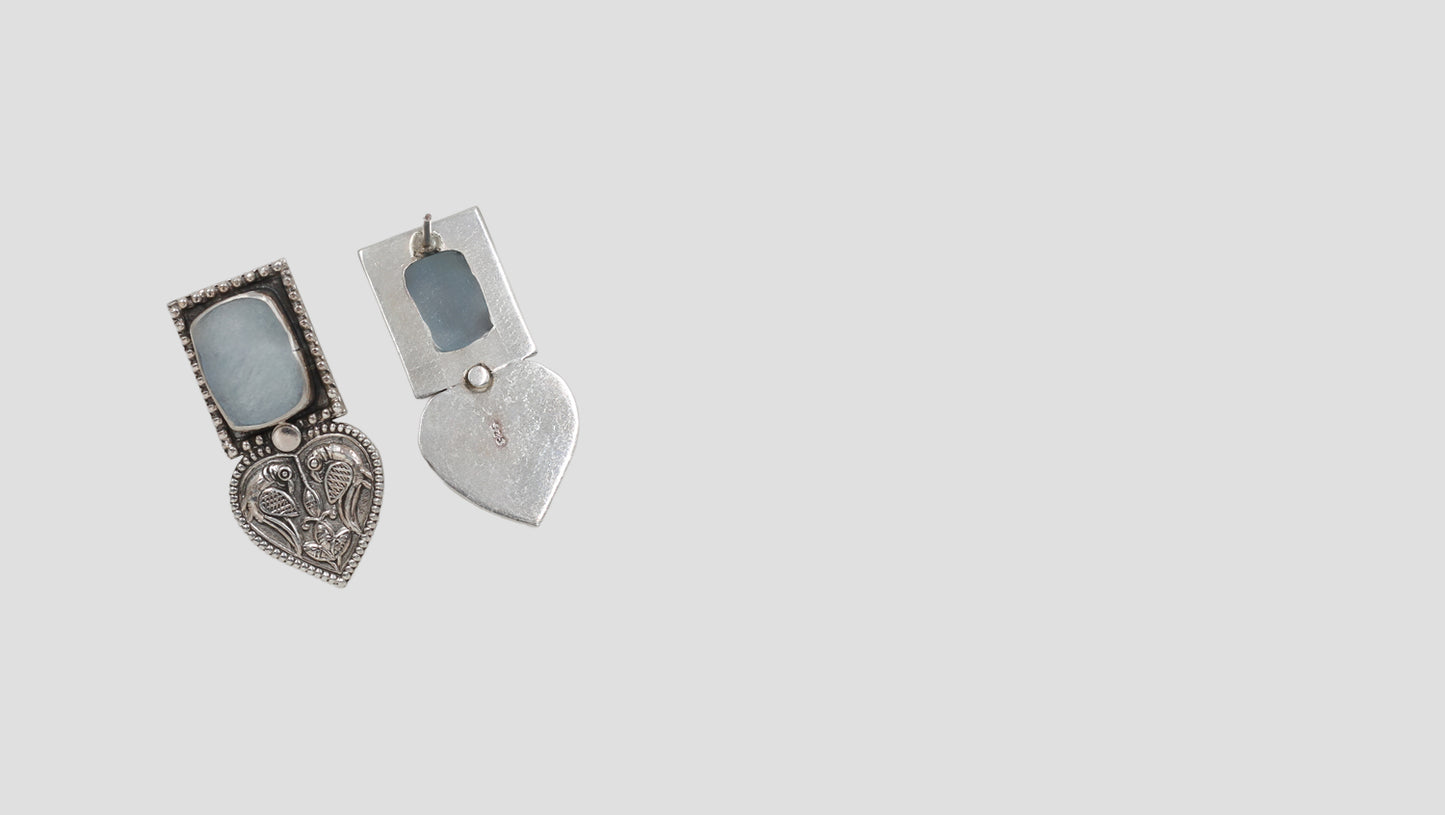 "Subtle Beauty: Sangeeta Boochra Silver Handcrafted Earring "