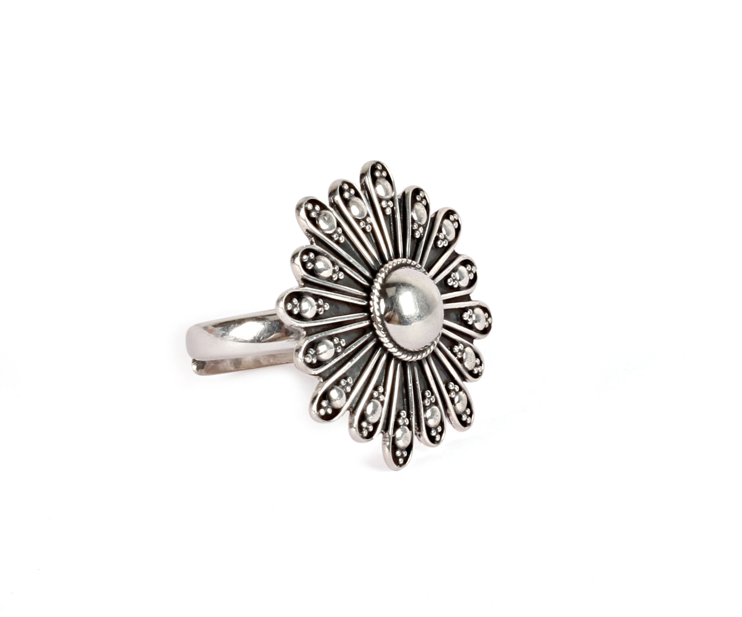Sangeeta Boochra Silver Ring