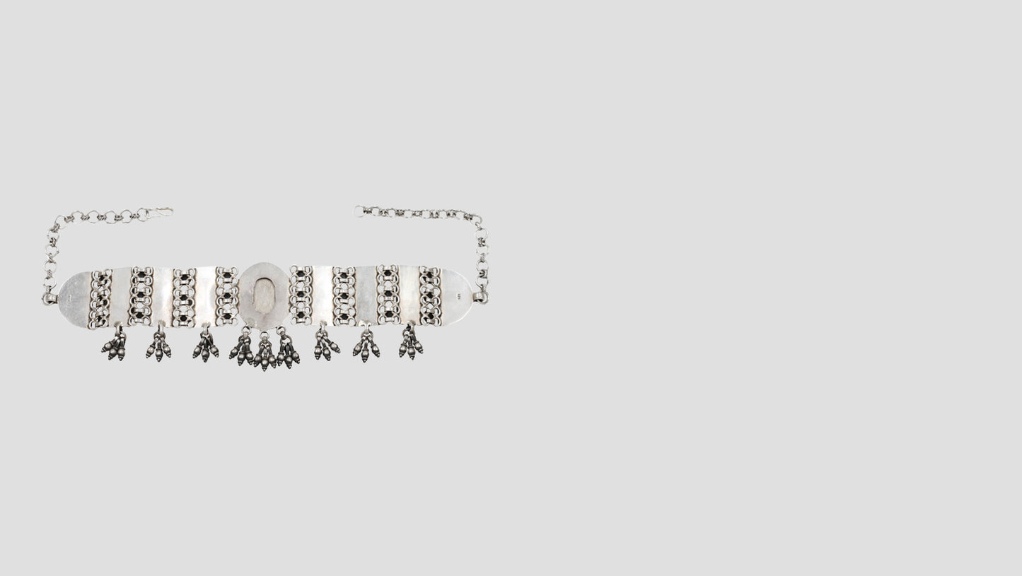 Sangeeta Boochra Handmade Silver Choker – Elegant & Timeless