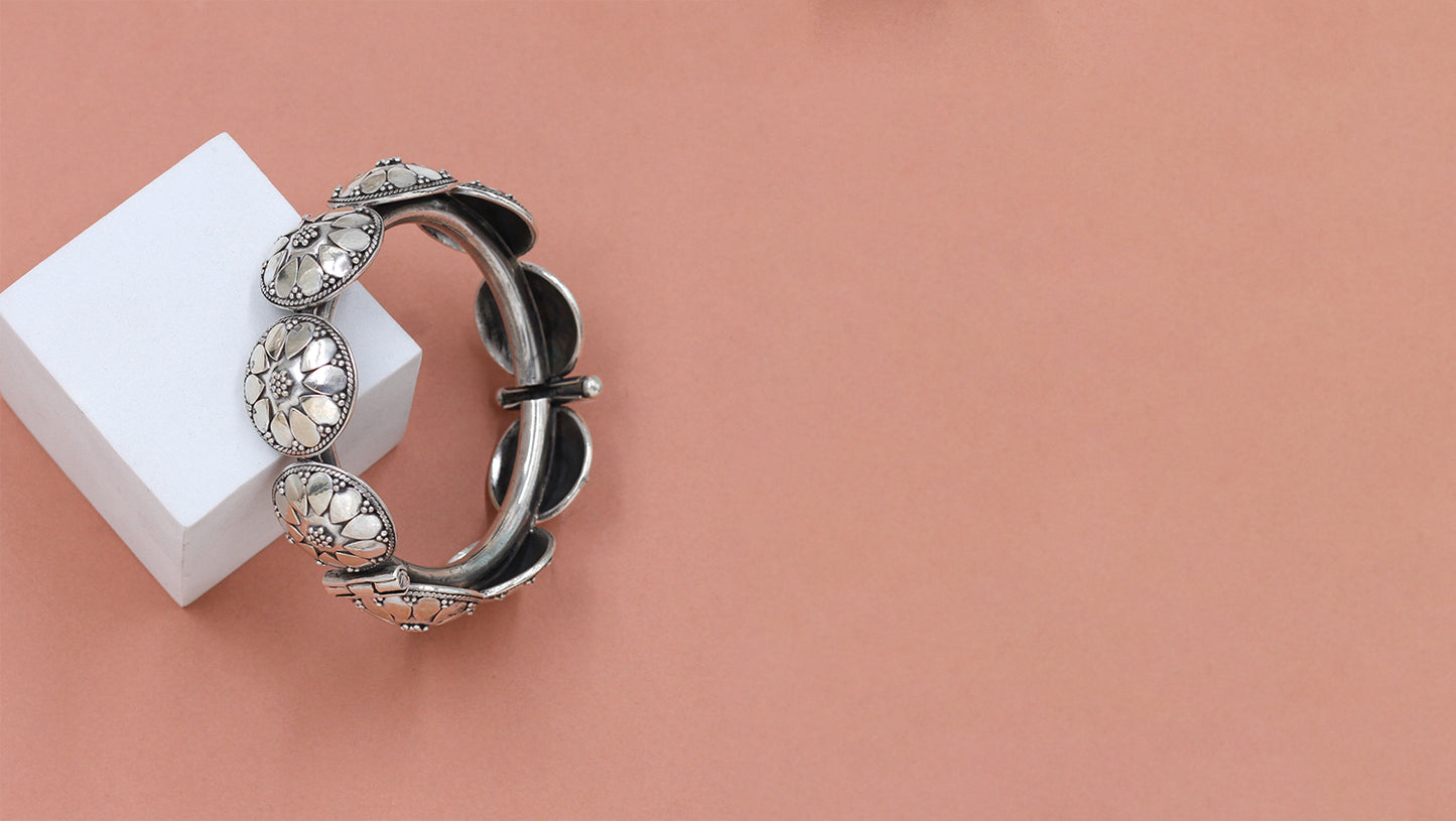 Timeless Beauty: Sangeeta Boochra Floral Silver Bangle