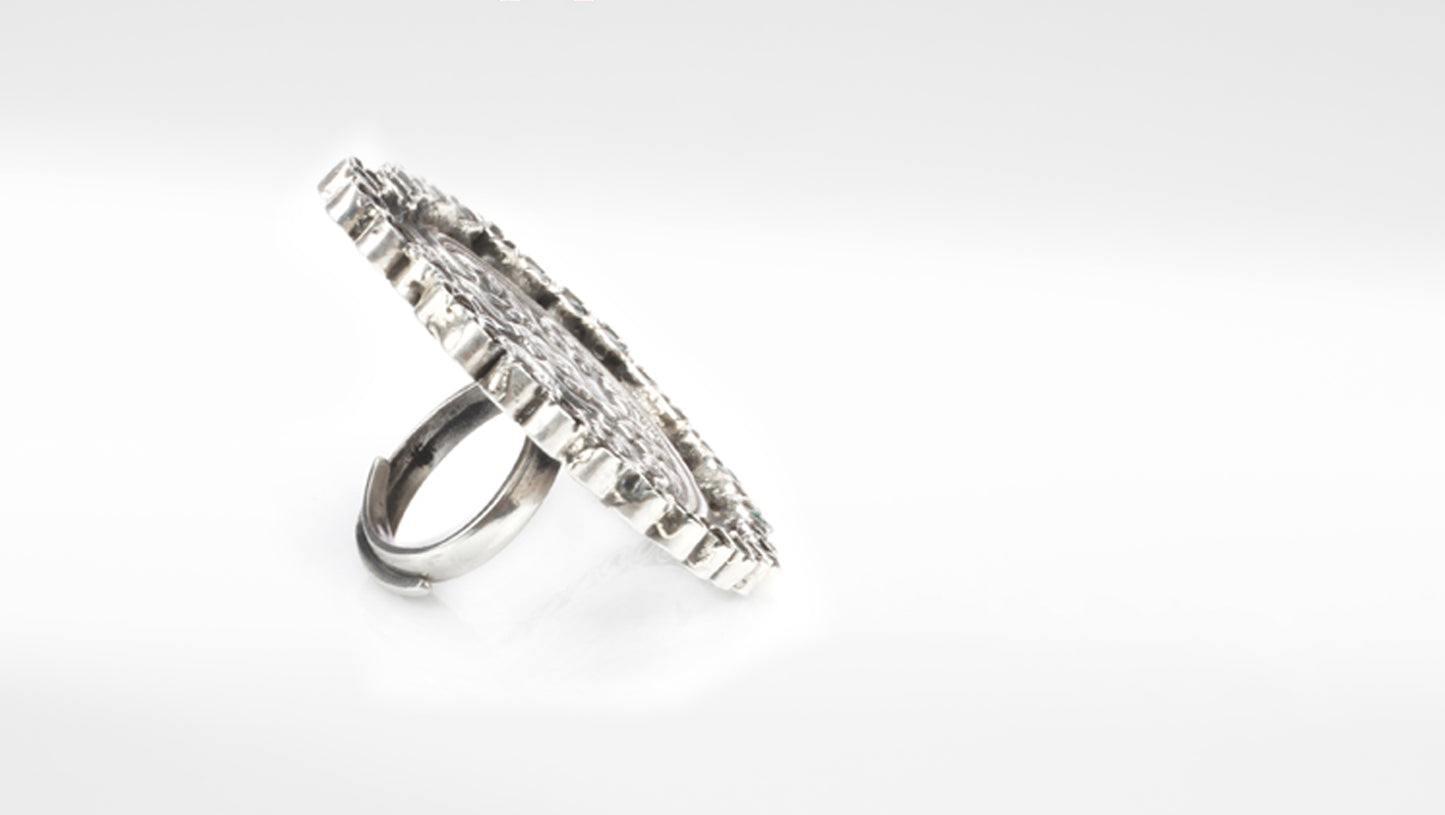 Sangeeta Boochra Silver Ring