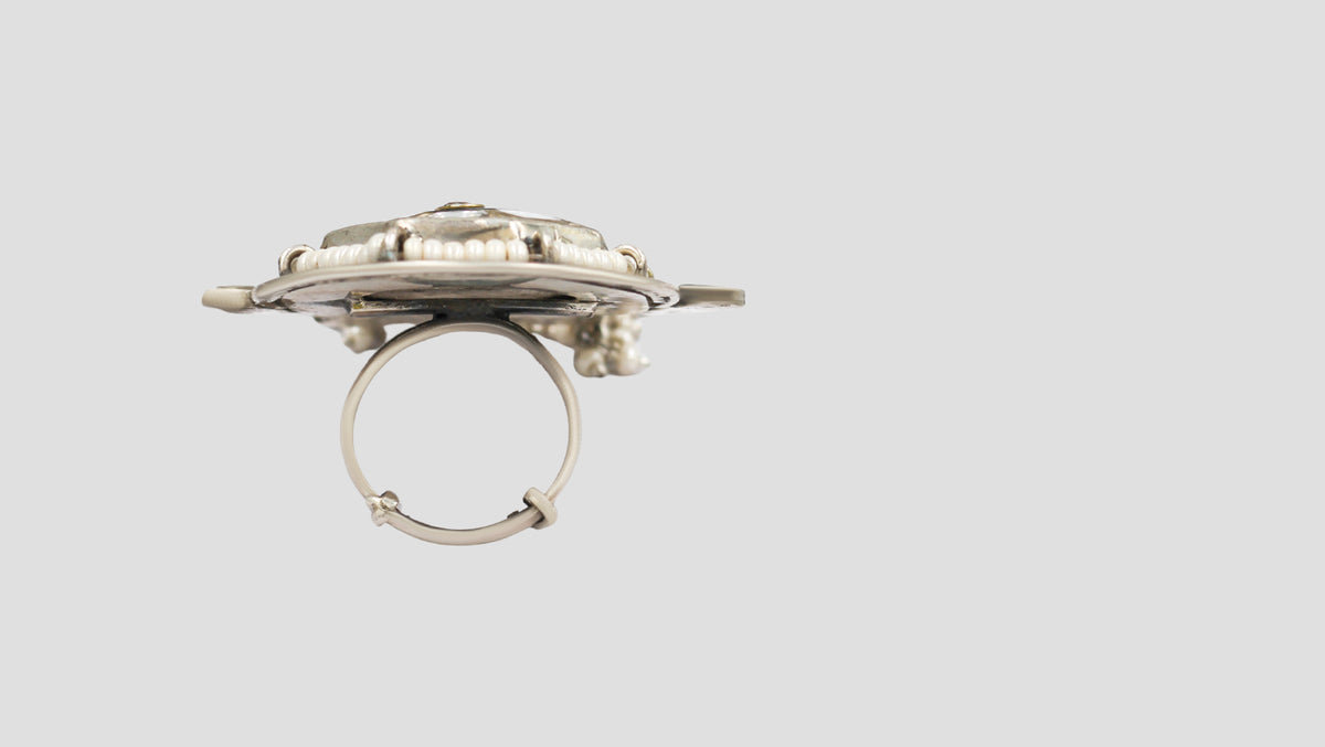 Sangeeta Boochra Traditional Silver Kundan Ring with Pearls
