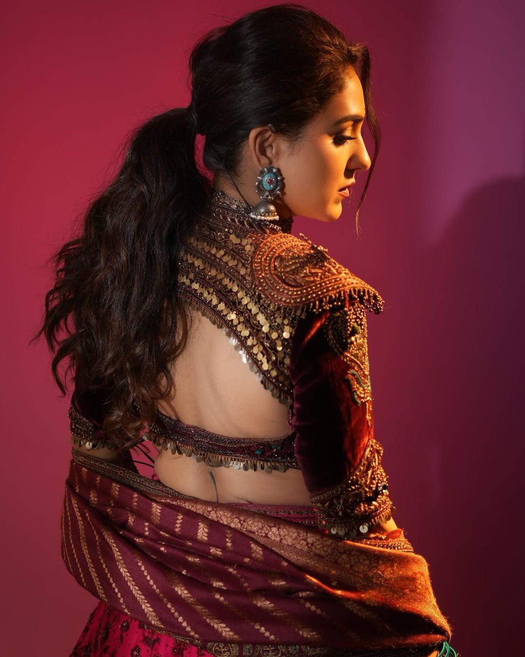 Neeti Mohan In Sangeeta Boochra Silver Jewellery