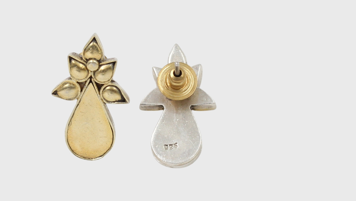 Sculpted Grace: Sangeeta Boochra Silver Handcrafted Earrings