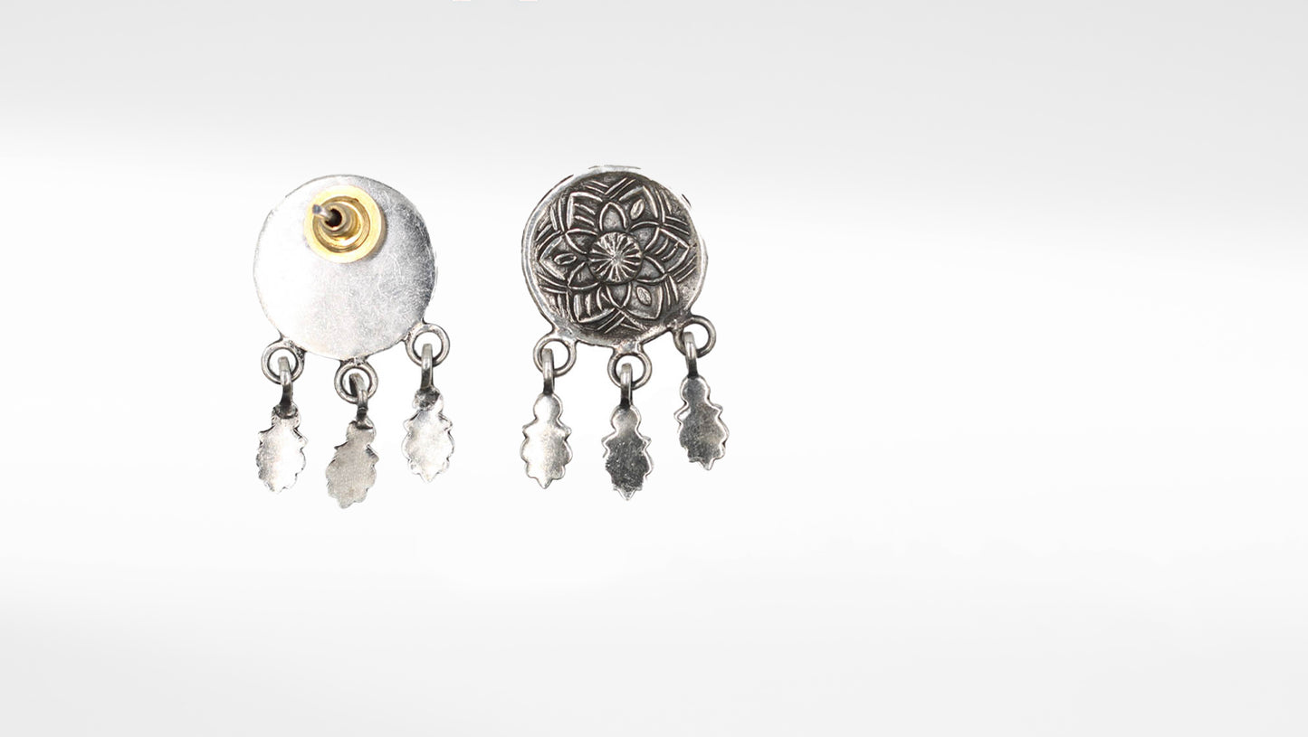 Sangeeta Boochra Silver Handcrafted Earring