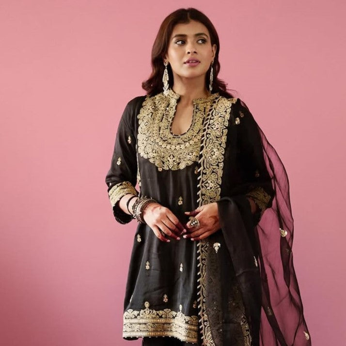 "Grace in Silver: Hebah Patel in Sangeeta Boochra"