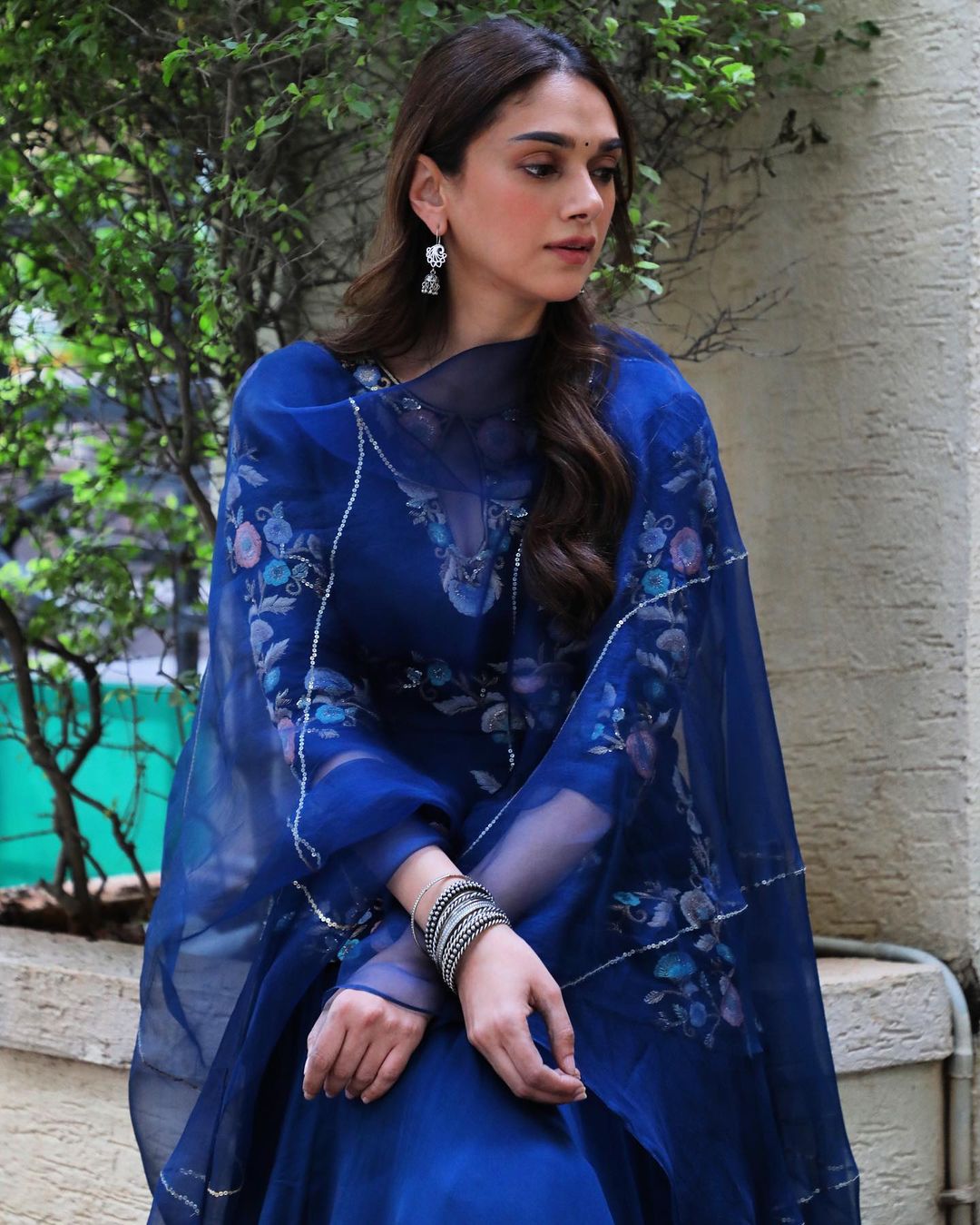 Aditi Rao Hydari in Earrings And Bangles