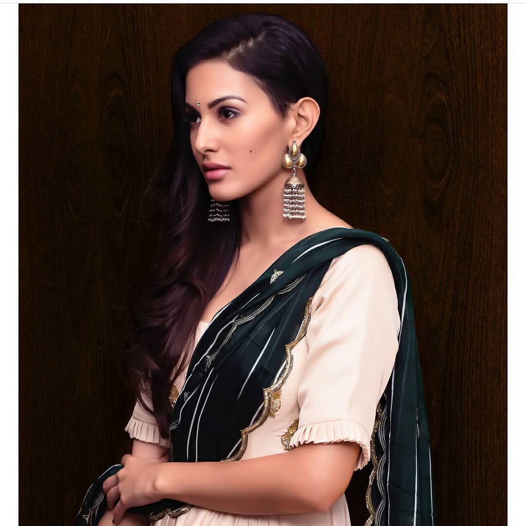 Amyra Dastur in Sangeeta Boochra Silver Handmade Earrings