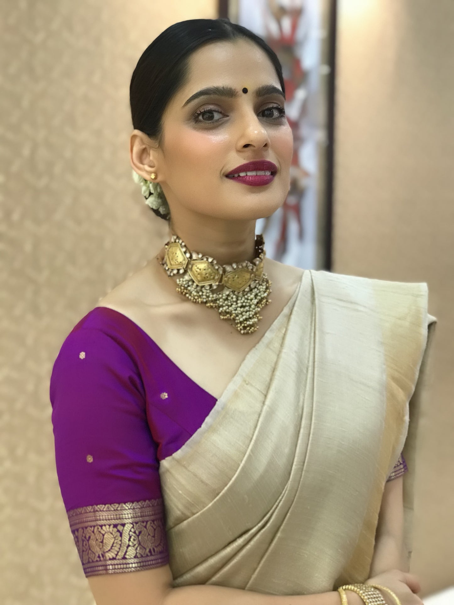 Priya Bapat In Necklace And Bangle