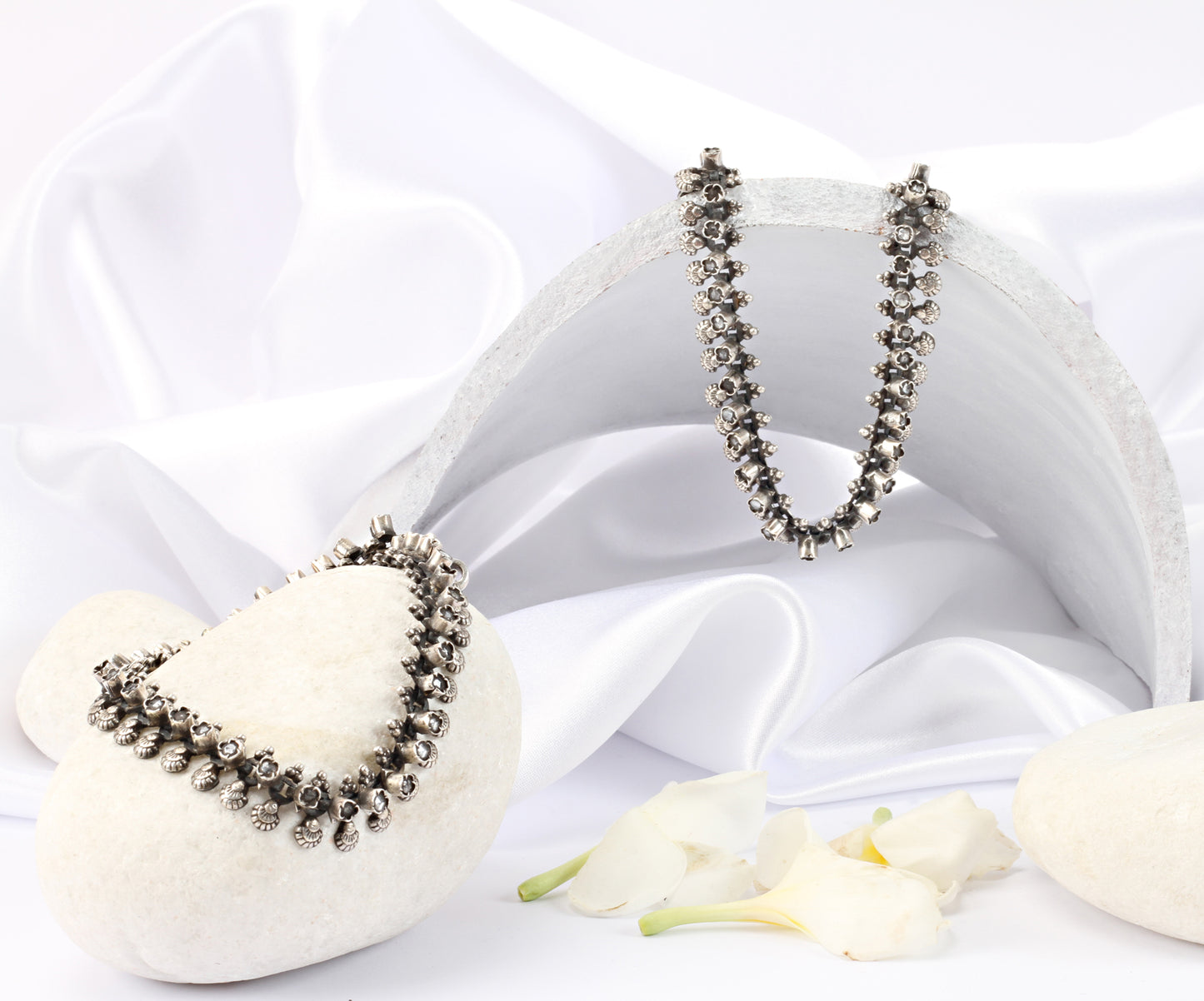 Sangeeta Boochra Silver Anklet