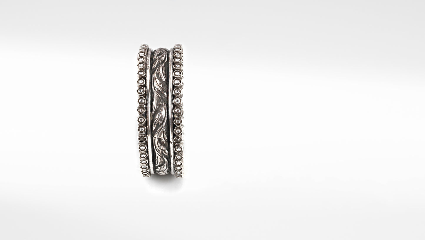 Sangeeta Boochra Silver Bangle