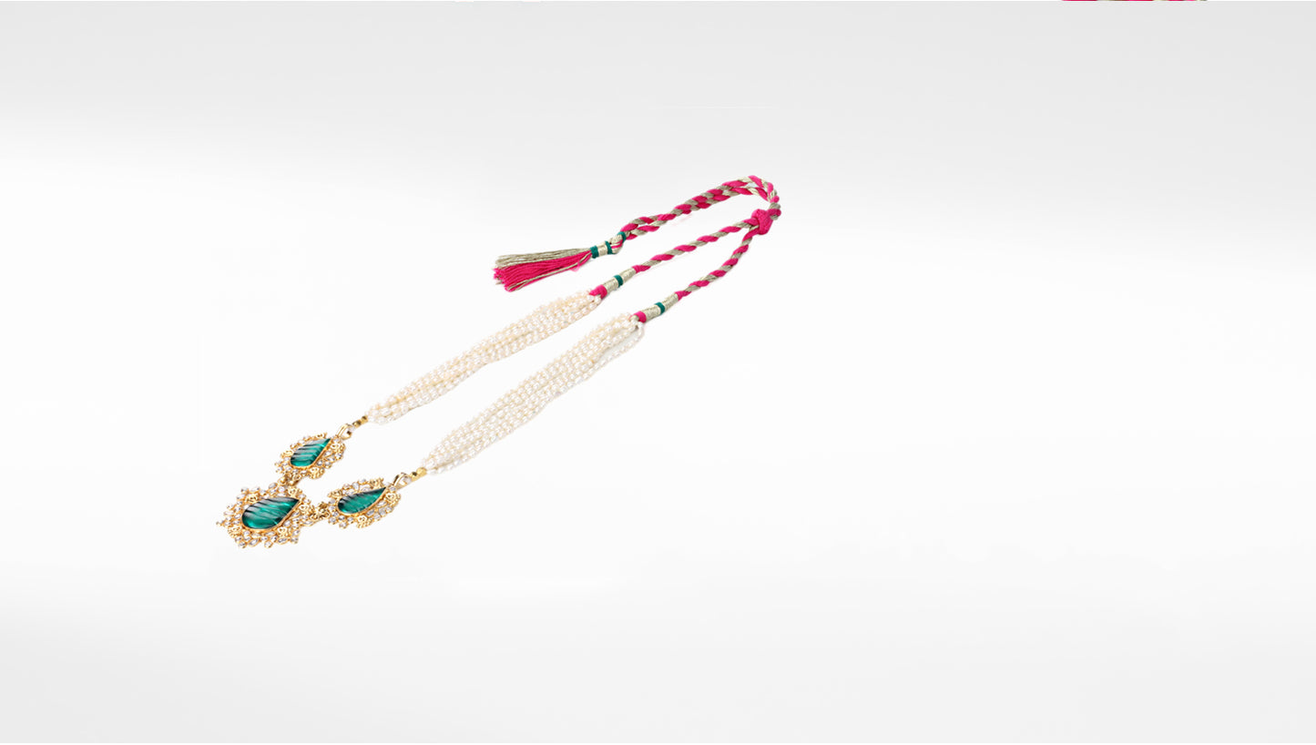 Ornate Elegance: Sangeeta Boochra Silver Handcrafted Necklace