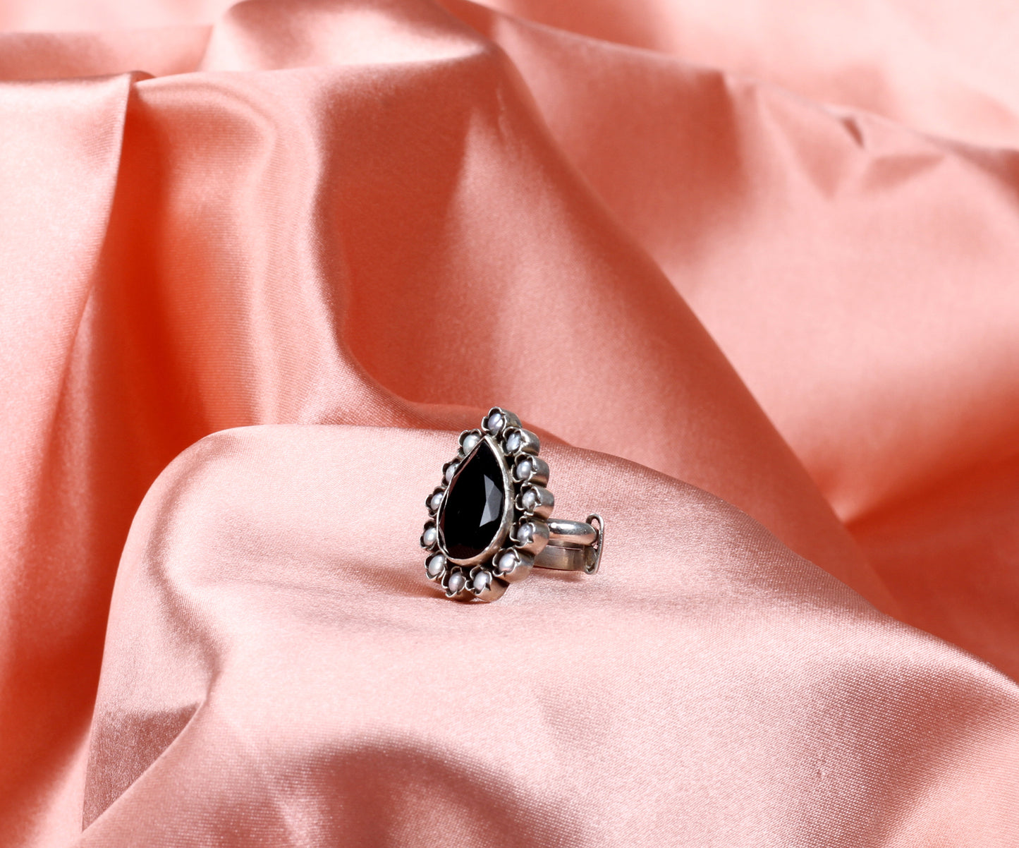 Sangeeta Boochra Silver Ring