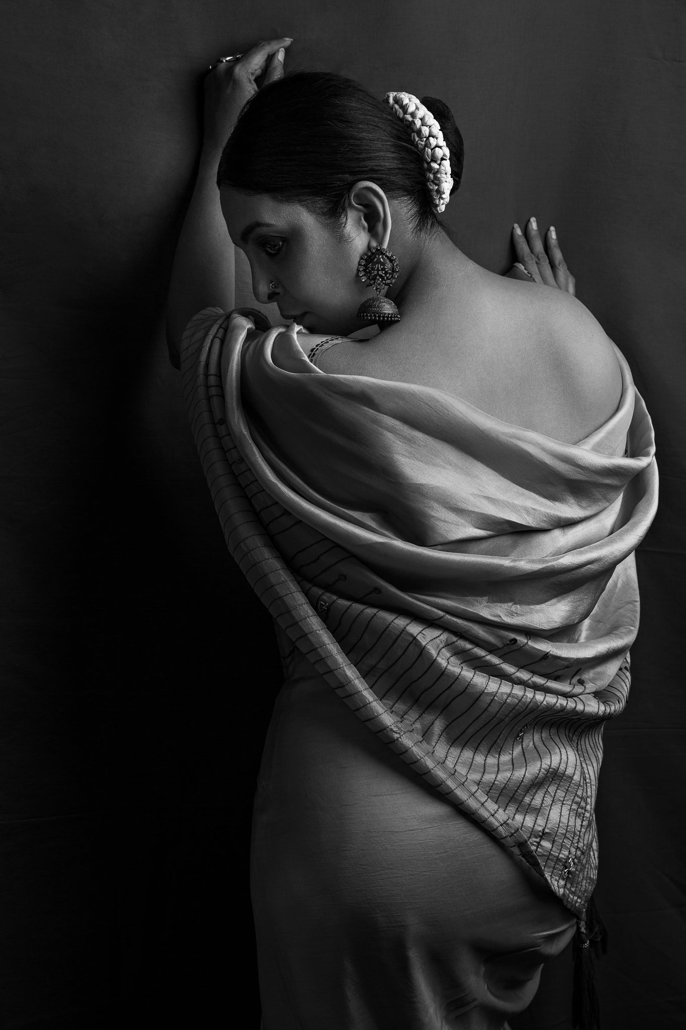 Shefali Shah in Sangeeta Boochra Silver Ring Studded With Mother Of Pearl Stone And Earrings