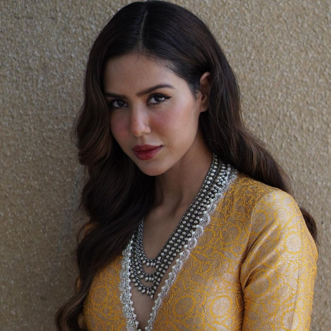 Sonam Bajwa In Sangeeta Boochra Jewellery