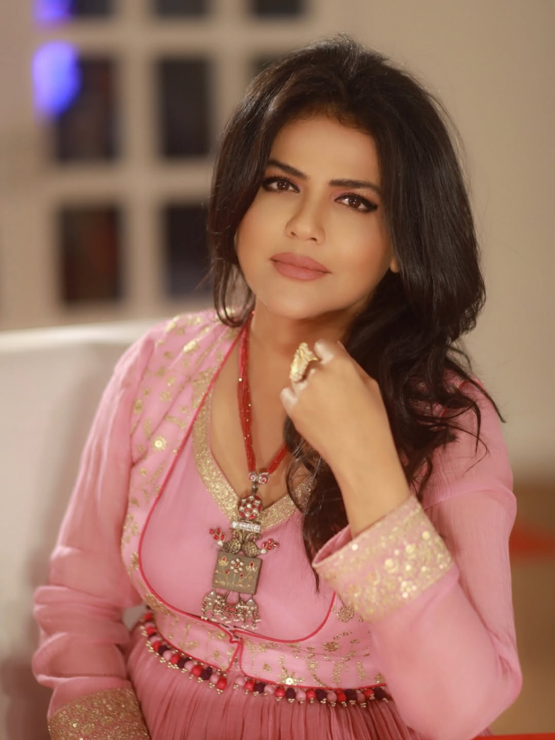 Sweta Singh in Sangeeta Boochra Statement Silver Pendant