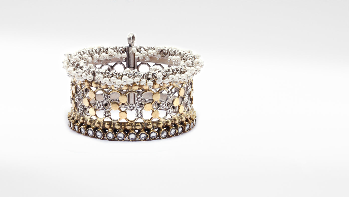 Vividh- Silver Stunning Nazmin Bracelet
