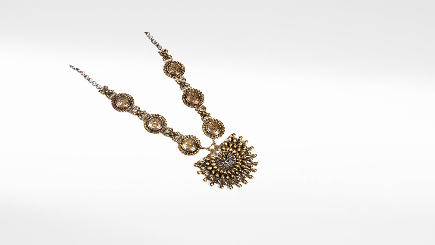 Sangeeta Boochra Silver Necklace