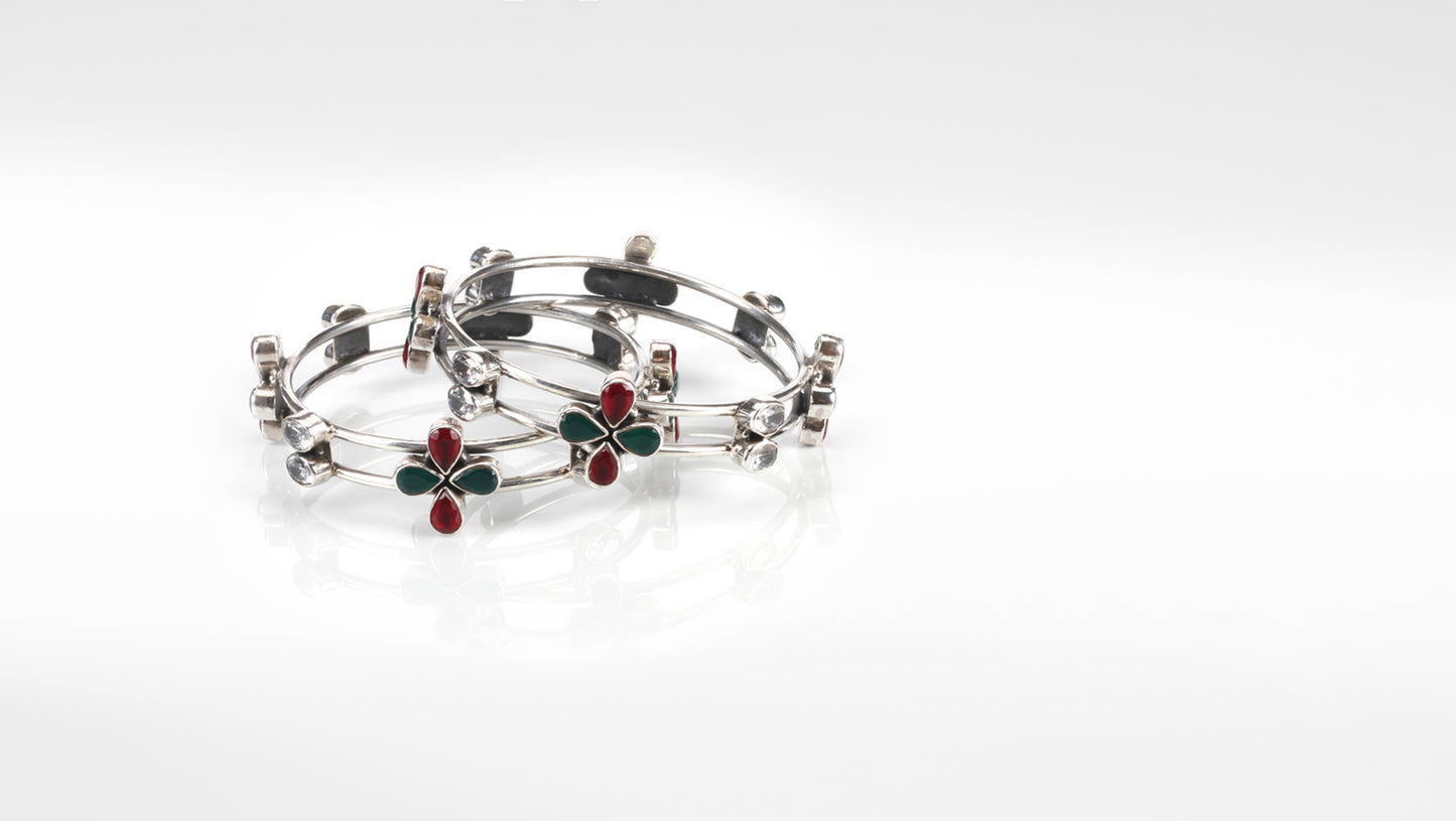 Sangeeta Boochra Silver Bangle