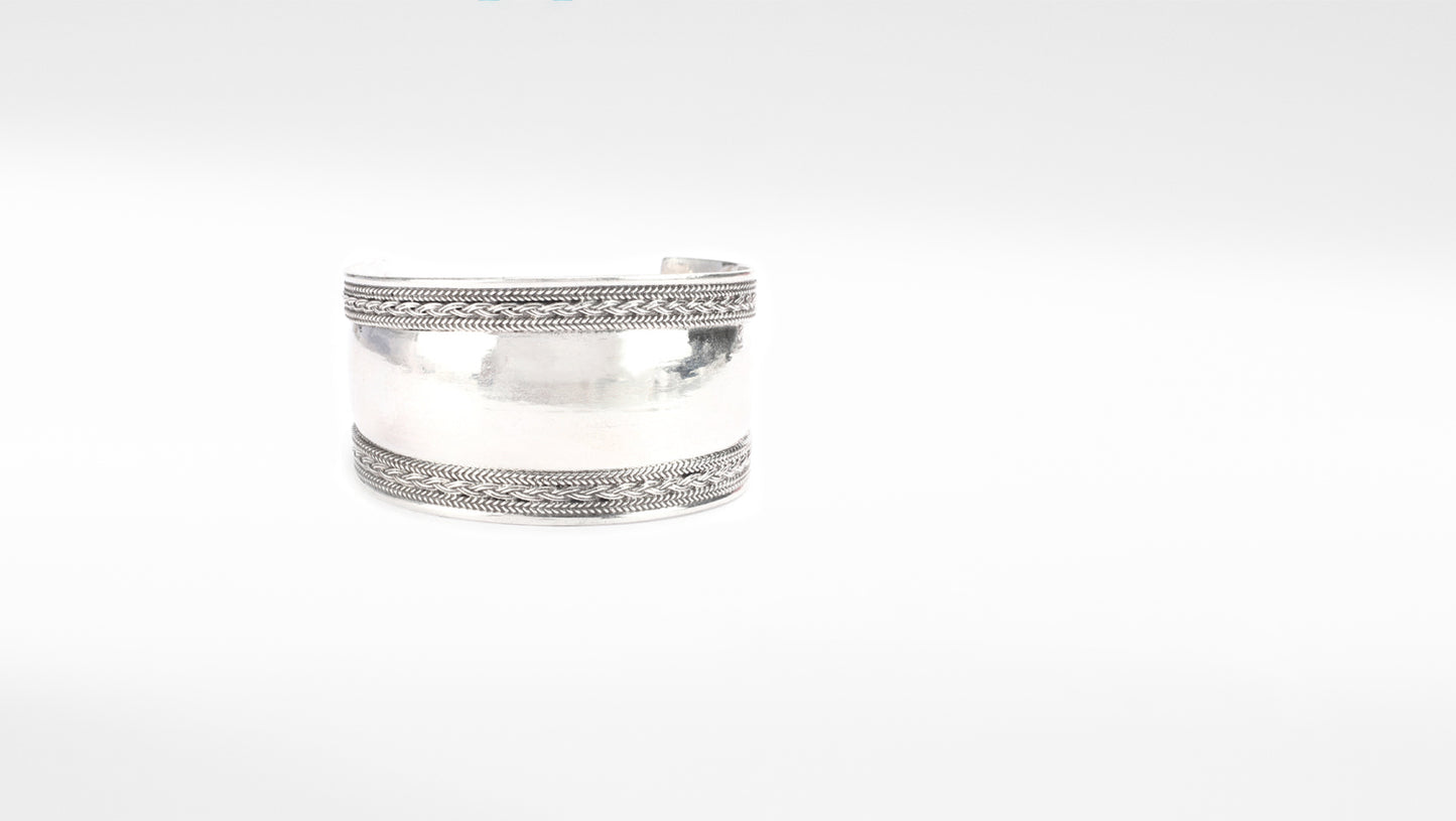 Sangeeta Boochra Silver Bangle