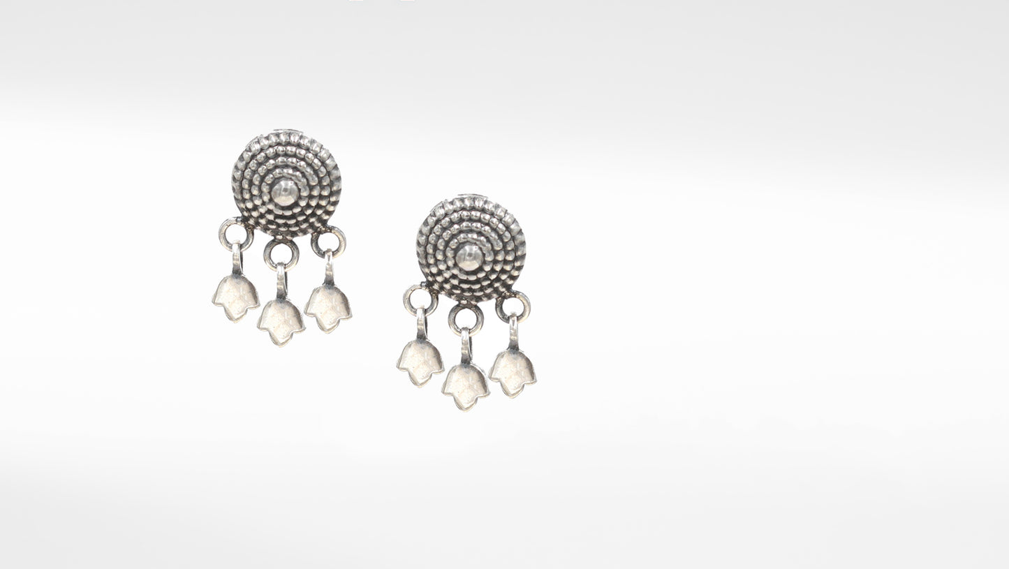 Sangeeta Boochra Silver Handcrafted Earring