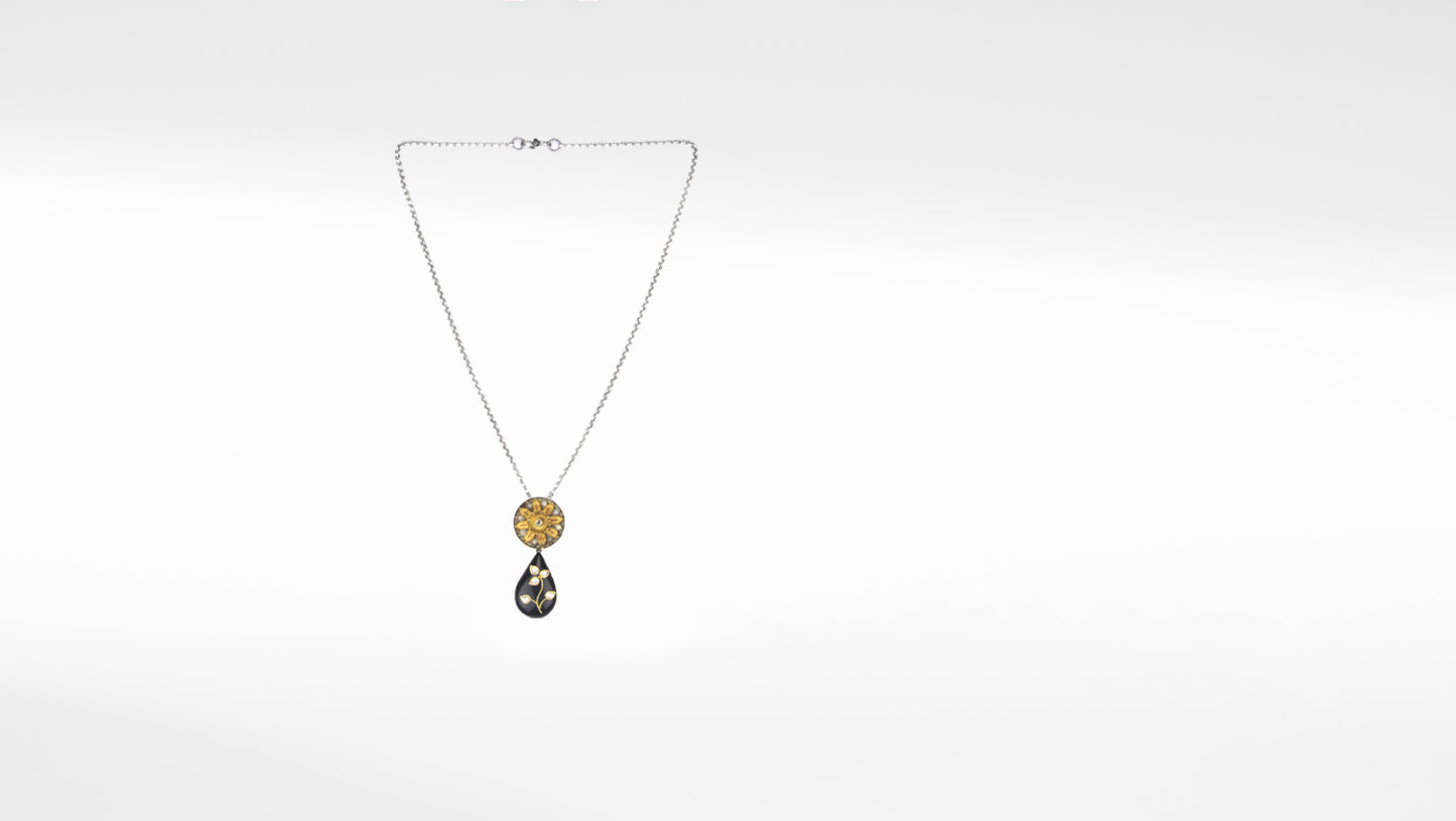 Silver Sana Floral Pendant