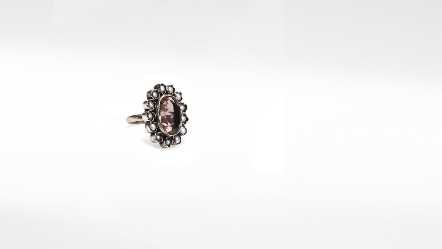 Sangeeta Boochra Silver Ring