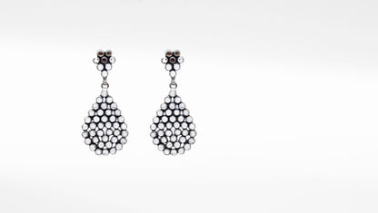 Beautiful Ovel Shape Silver Checker Earring