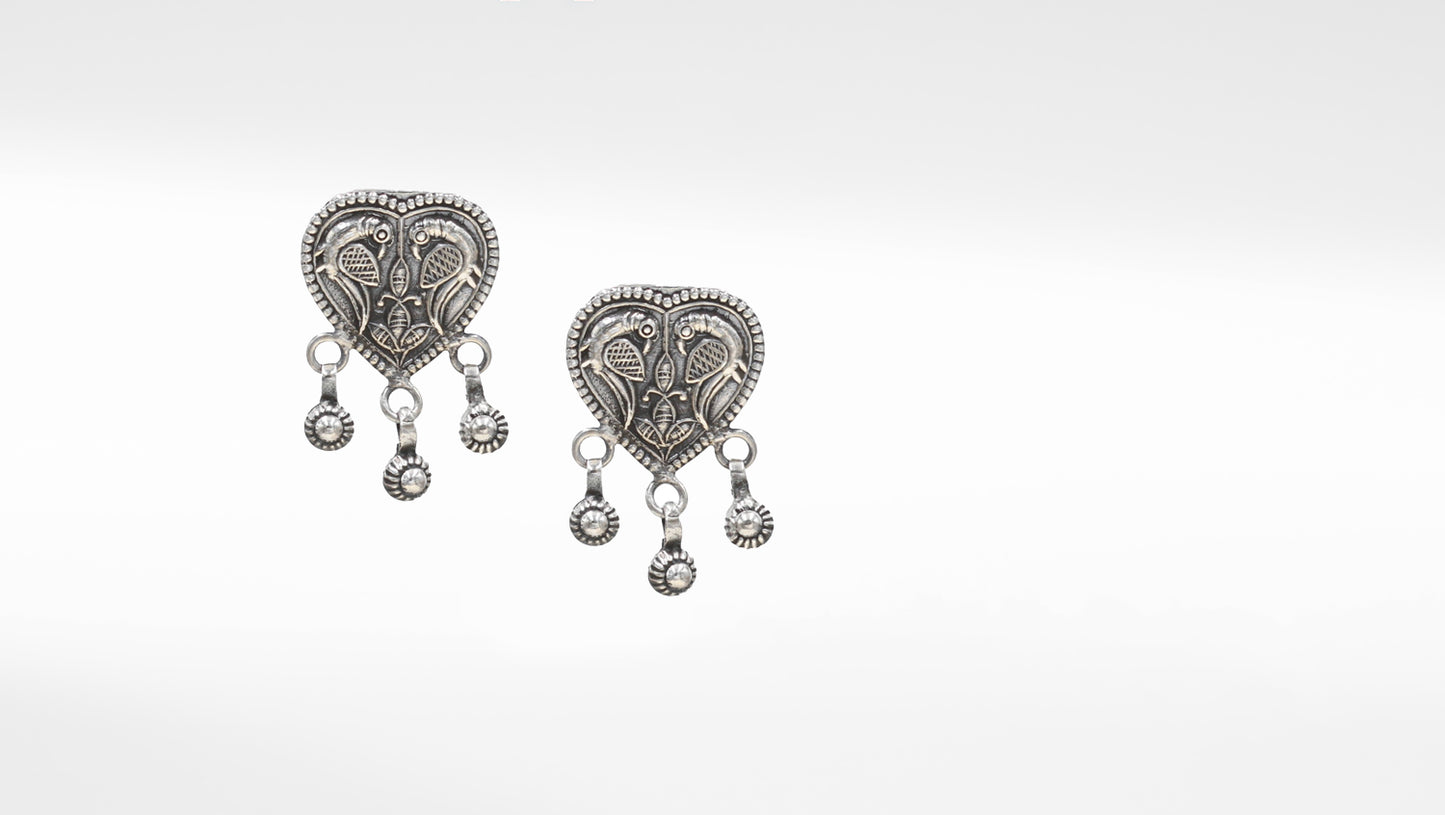 Sangeeta Boochra Silver Handcrafted Earring