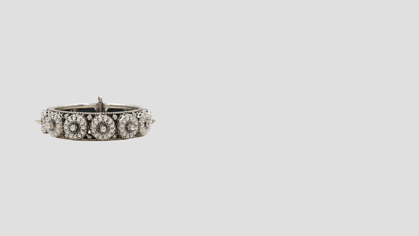 Heritage Grace: Sangeeta Boochra Intricately Designed Silver Bangle