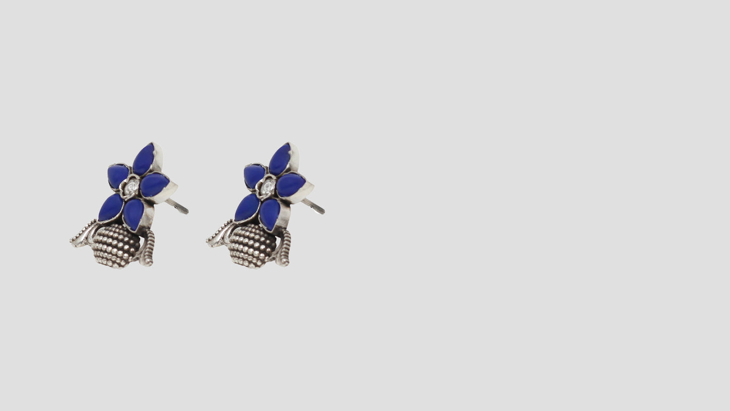 Timeless Beauty: Sangeeta Boochra Handcrafted Silver Studs