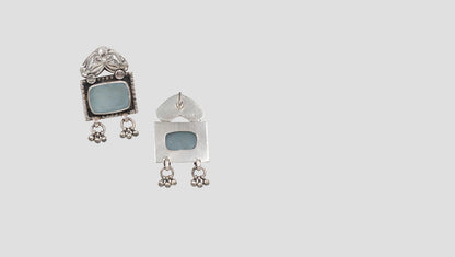 Sophisticated Grace: Sangeeta Boochra Silver Stud Earrings