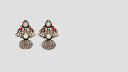 Radiant Charm: Sangeeta Boochra’s Signature Silver Stud Earrings