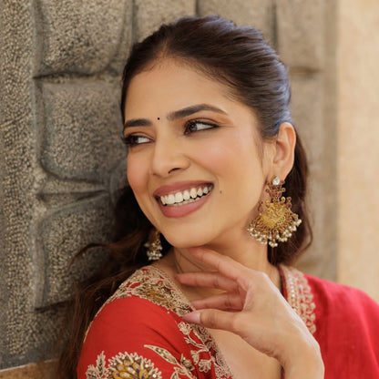 Royal Glow – Malavika Mohanan in Sangeeta Boochra Jewellery