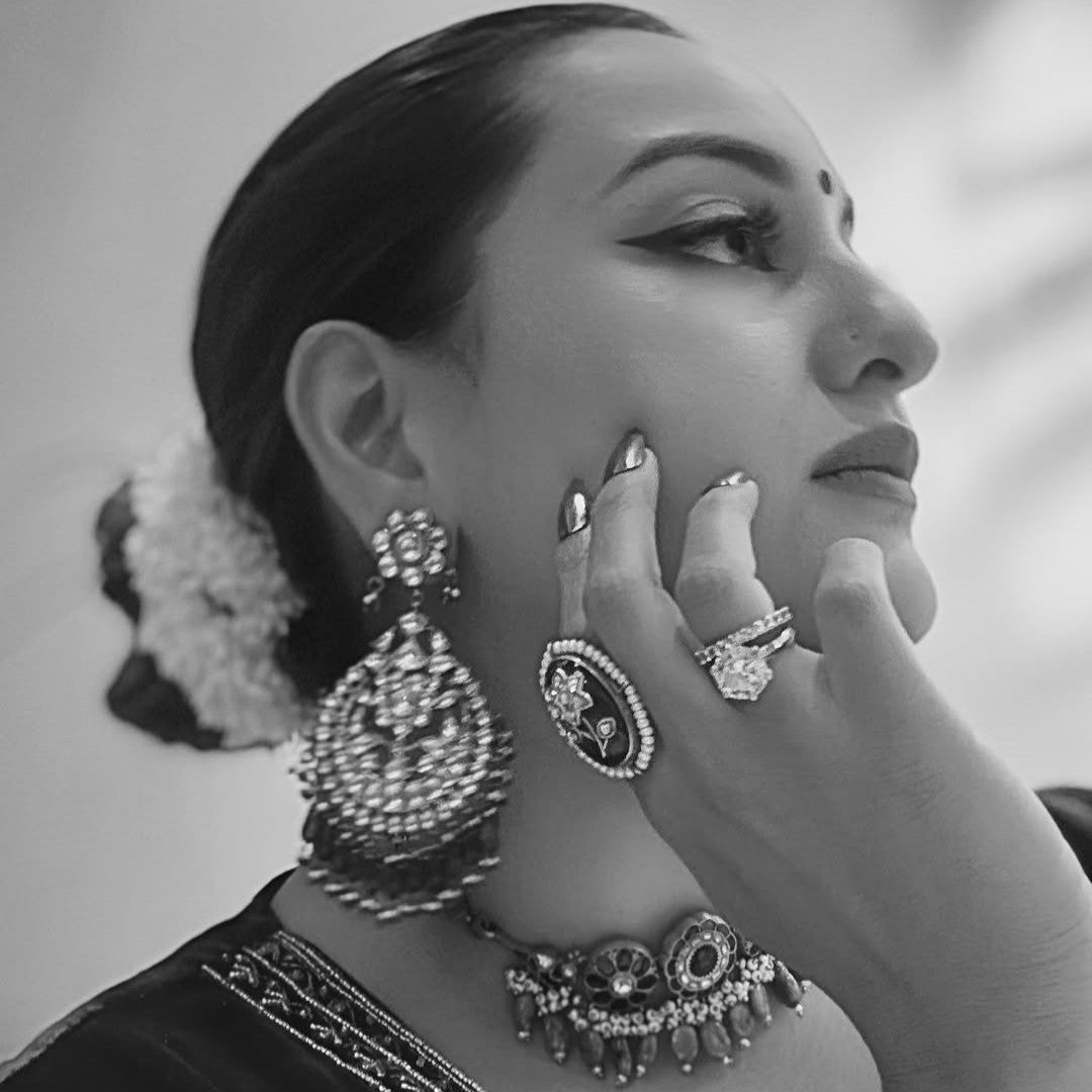 "Sonakshi Sinha’s Regal Glow in Sangeeta Boochra’s Timeless Silver Creations"