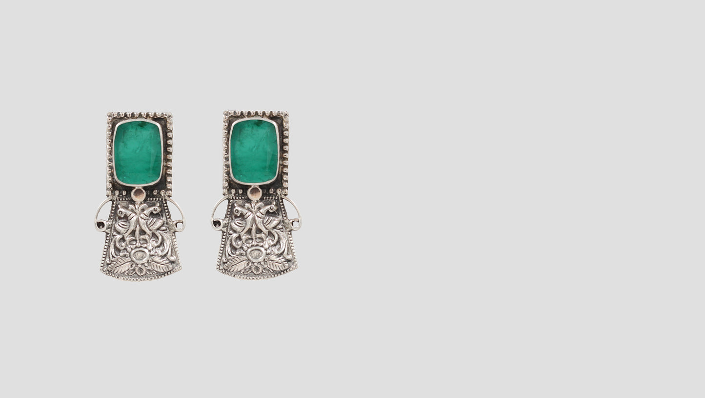 Elegant Simplicity: Sangeeta Boochra Silver Handcrafted Earrings