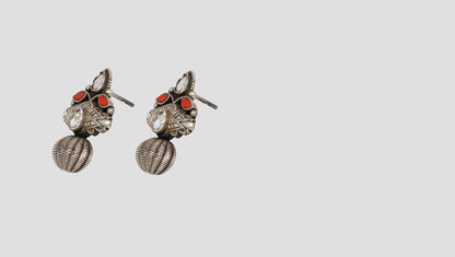 Radiant Charm: Sangeeta Boochra’s Signature Silver Stud Earrings