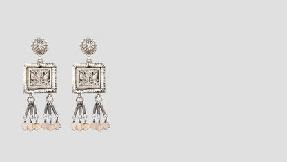 Regal Heritage: Sangeeta Boochra Silver Choker & Earring Set