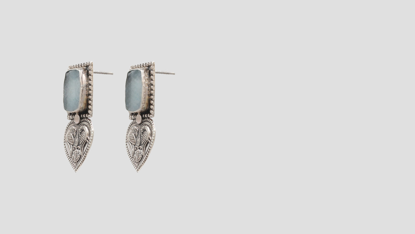 "Subtle Beauty: Sangeeta Boochra Silver Handcrafted Earring "