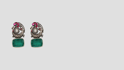 Royal Charm: Handcrafted Silver Earrings with Emerald Stones