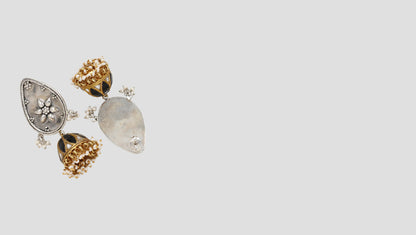 Sangeeta Boochra’s Royal Elegance Earrings