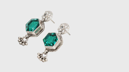 Emerald Glow: Sangeeta Boochra Handcrafted Silver Earrings