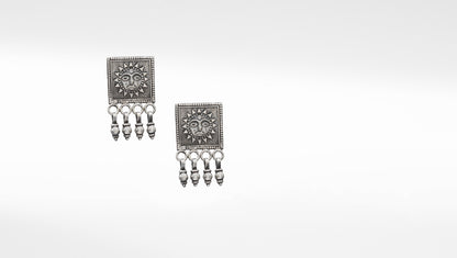 Sangeeta Boochra Silver Oxidized Handcrafted Earring