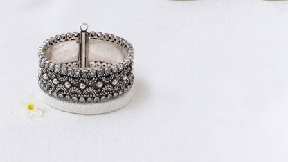 Antique Silver Bangle | Handcrafted by Sangeeta Boochra