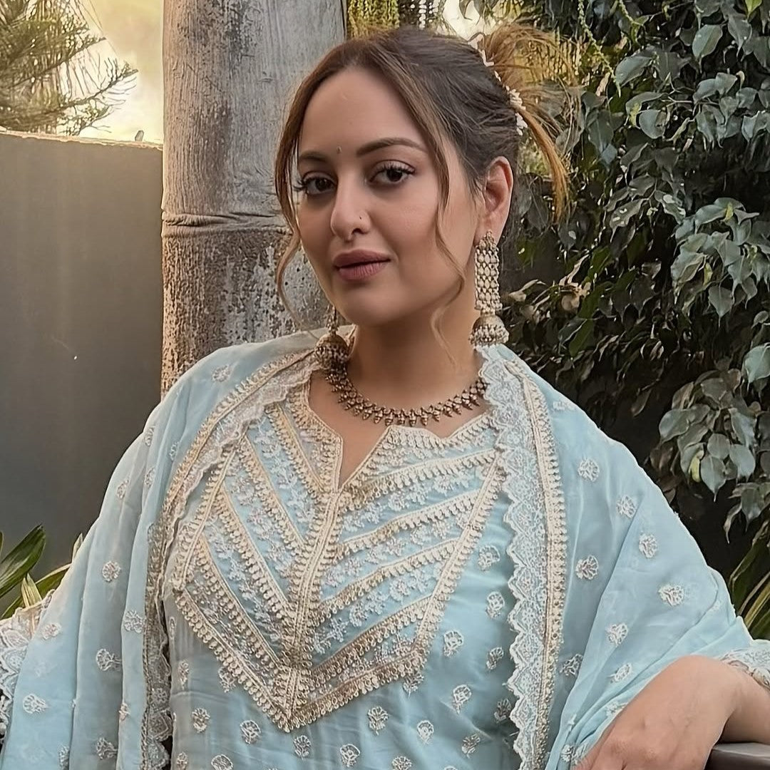 Sonakshi Sinha In Sangeeta Boochra Silver Handmade Jewellery