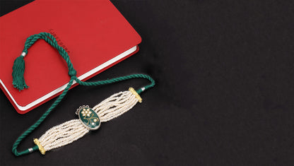 Silver Necklace by Sangeeta Boochra