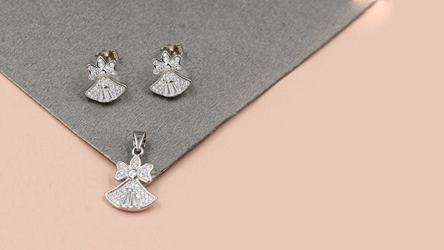 CZ Earrings & Chain Pendant Delight